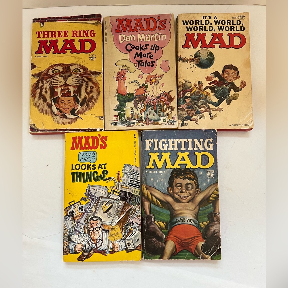 Mad's Magazine Books Don Martin Dave Berg Lot of 5 Paperbacks Signet Vintage